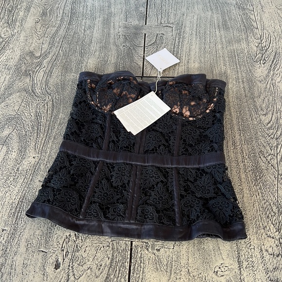 Laperla made in Italy size 34B luxury shape wear - Picture 14 of 16